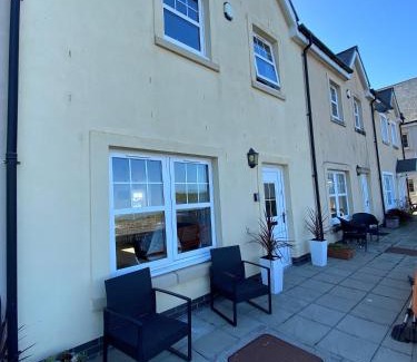 Garlieston House | Beachcomber