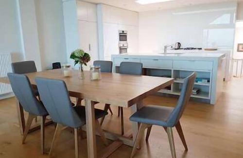 Point Lonsdale Apartment | BEACHED AGAIN