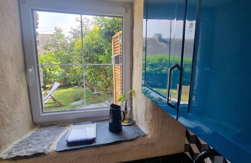 Lothey Cottage | Beaches & calm: The Deer Valley | Whole cottage for rent with enclosed garden