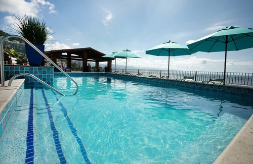 Amapas Apartment | Beachfront 2 bed Luxe La Palapa