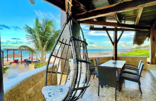 Playa del Secreto House | BeachFront 3 Bdrs. Pool, Wi-Fi,Chef, staff on site sleeps 8