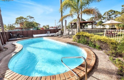 Merimbula Apartment | Beachfront Apartments - Downstairs Superior