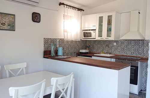 Pirovac Apartment | Beachfront Apartment Fortuna - Home away from home
