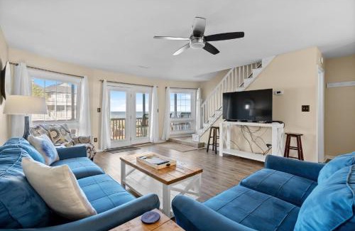 Surfside Beach House | Beachfront Bliss-Admirals Quarters II Oceanfront