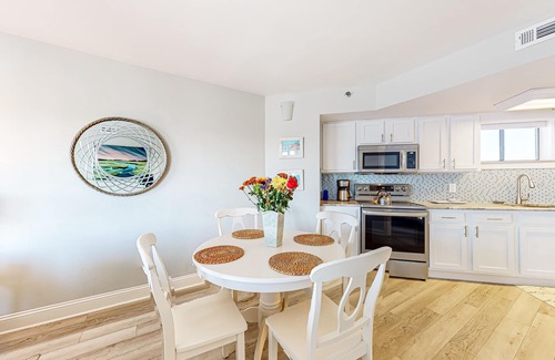Wrightsville Beach Condo | Beachfront condo with on-site pool, ocean view, & private balcony