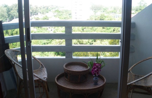 Ban Phe Condo | Beachfront Charming Condo with balcony