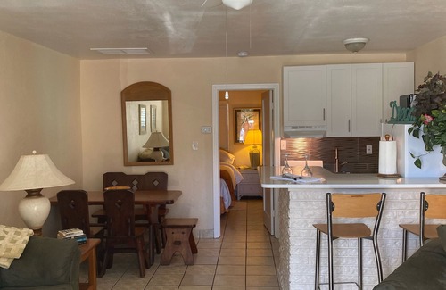 Redington Beach Condo | BEACHFRONT CONDO, SIMPLY AMAZING; FREE WIFI CHAIRS BBQ Pkg