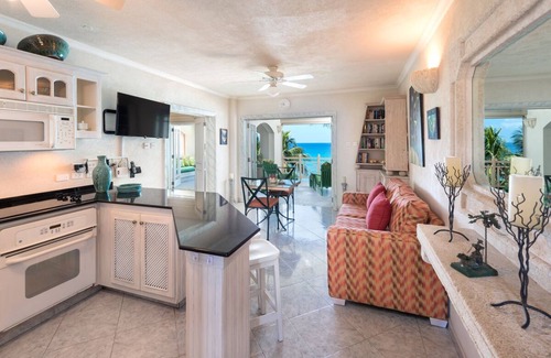 Reeds Bay Apartment | Beachfront Condo with 2 Plunge Pools - Reeds House 1