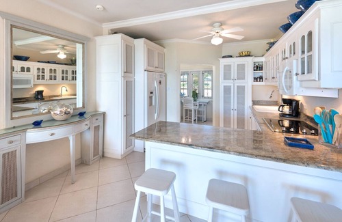 Reeds Bay Apartment | Beachfront Condo with 2 Plunge Pools - Reeds House 1