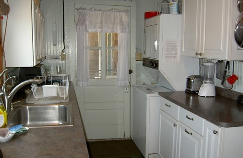Madison Cottage | Beachfront cottage on Historic Circle Beach