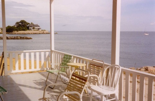 Madison Cottage | Beachfront cottage on Historic Circle Beach