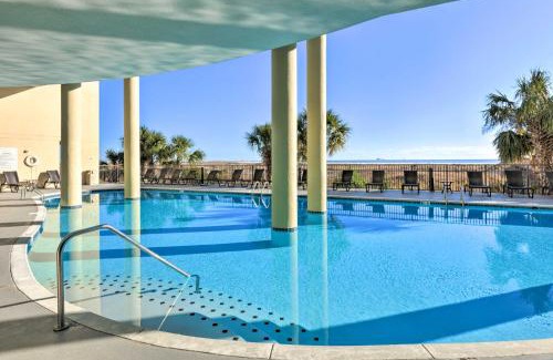 Dauphin Island Apartment | Beachfront Dauphin Island Condo Pool Access!