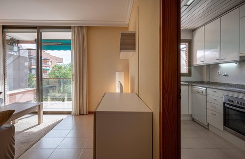 Torredembarra Apartment | Beachfront Duplex for 8 with Pool, Parking, WiFi, A/C in Torredembarra