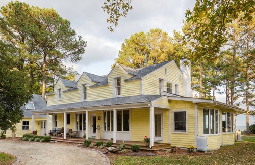 Reedville House | Beachfront Estate on the Chesapeake Bay, Private Beach & 30-Mile View