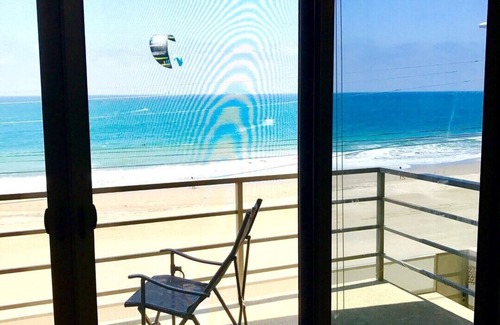 Santa Marianita House | Beachfront! FUN under the SUN!