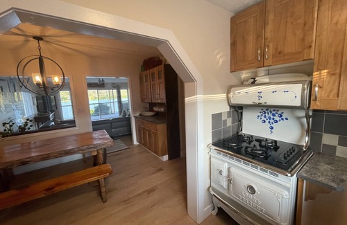 Okanagan-Similkameen House | Beachfront home on Tucelnuit lake in Oliver BC. Surrounded by the best wineries