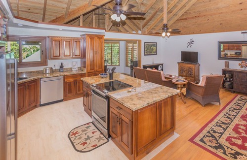 Sandy Bay House | Beachfront home Outside West End w/Pool, Kayaks & Paddleboards