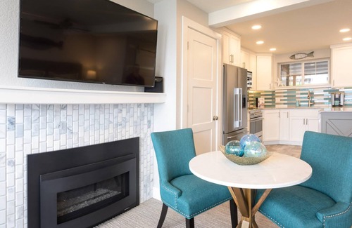 Lincoln City Apartment | Beachfront, Hot Tub, BBQ | Ocean Jewel