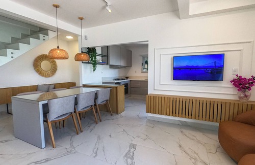 Florianopolis House | Beachfront House with Spa and Stunning View