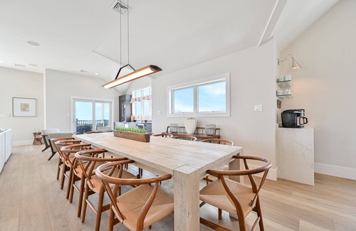 Brigantine House | BEACHFRONT Multi-Family Home, 3 levels with decks!