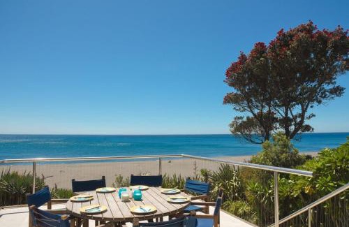 Oakura House | Beachfront Oakura - steps from stunning beach