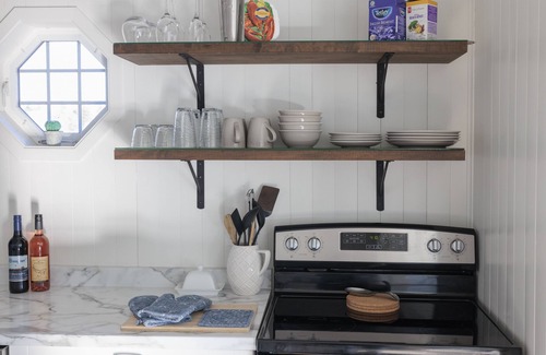 Belfast Cottage | Beachfront Point Prim Cottage-Direct Beach Access