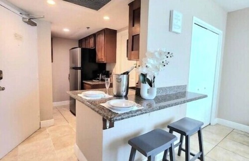 Mid Beach Apartment | Beachfront Property Pool Gym Tennis Miami Beach!