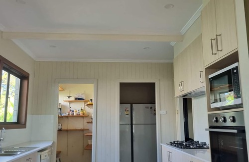Toogoom House | Beachfront Rest - Absolute Beachfront!