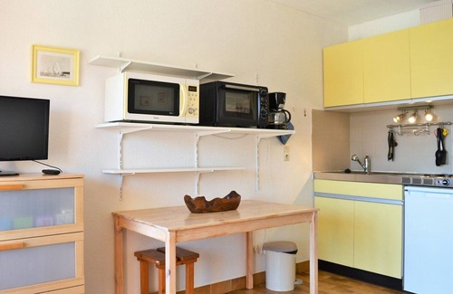 La Faviere Apartment | Beachfront Studio with Pool, Tennis, Wi-Fi - Sleeps 4