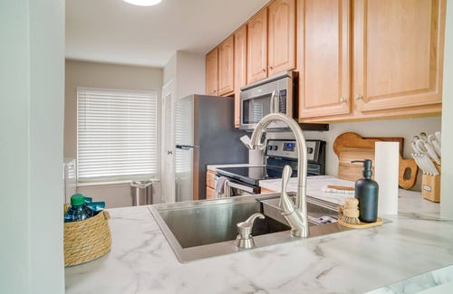 Beachwalk Condo | Beachfront Saint Helena Island Condo w/Amenities!