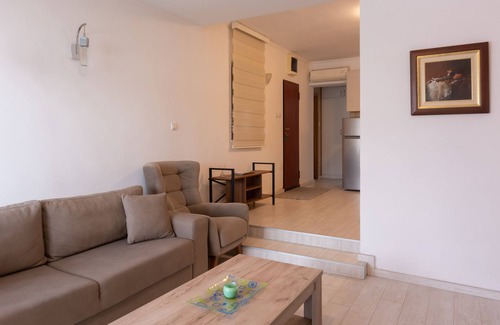 Przno Apartment | Beachfront Seaview Apartment in Rafailovici
