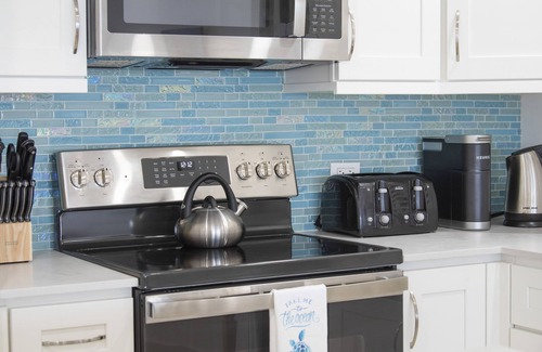 Seven Mile Beach Condo | Beachfront Seven Mile Beach - Discovery Point Club #45