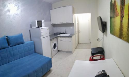 Bat Yam Apartment | Beachfront Studio Apartment Bat Yam 412