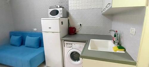 Bat Yam Apartment | Beachfront Studio Apartment Bat Yam 412