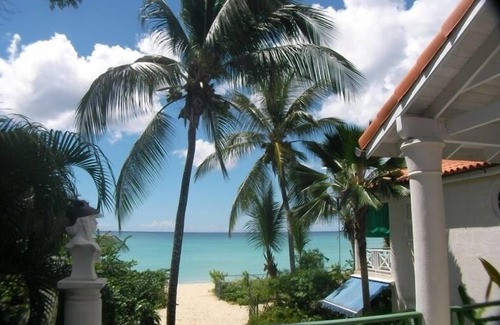 Brighton Villa | Beachfront Studio -Sea and Sand at the West-Coast of Barbados