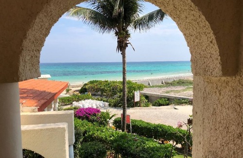 Playacar Fase I Condo | BEACHFRONT The best view of the beach! 3 Bedroom 3 Bath condo in Xaman ha