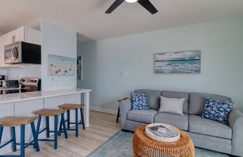 Sneads Ferry Condo | Beachfront, Newly Renovated at "Aqua Vista"