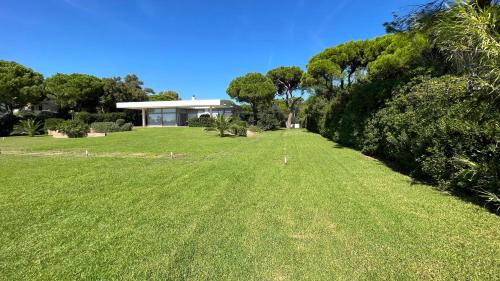 Schinias Villa | Beachfront Villa Hoopoe Schinias, Marathon