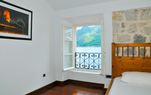 Perast Villa | Beachfront Villa Perast