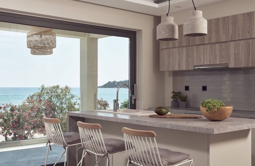 Alykes Villa | Beachfront Villa right onto sandy Alykes Beach