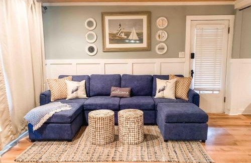 Grand Beach House | Beachglass Cottage - Family Friendly Kids and Pets