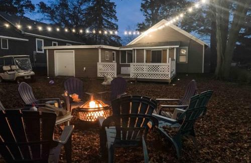 Grand Beach House | Beachglass Cottage - Family Friendly Kids and Pets