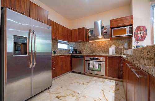 Zazil-ha Condo | Beachside 2BR with Rooftop, Pool - At Casa del Mar