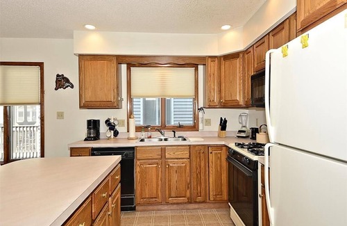 Bethany Beach House | Beachside 5-Bed House w/BBQ & Porch