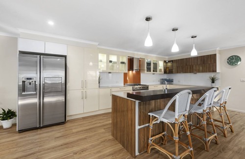 Currimundi House | Beachside beauty - walk to surf, lake & cafés