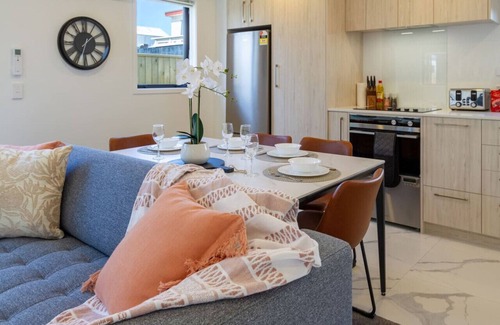 New Brighton House | Beachside Bliss: 1 Bed 1 Bath