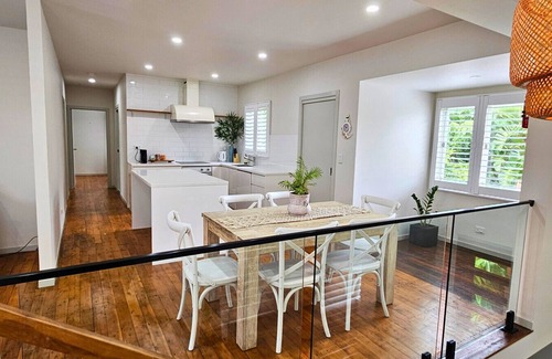 Margate House | Beachside Bliss at Margate Sea-Esta