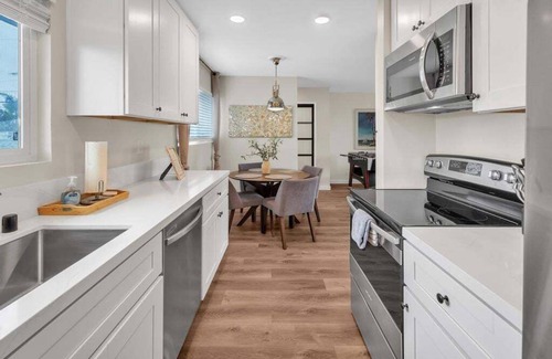 South Oceanside Condo | Beachside Bliss | Tower 9 Getaway Across from the Sand