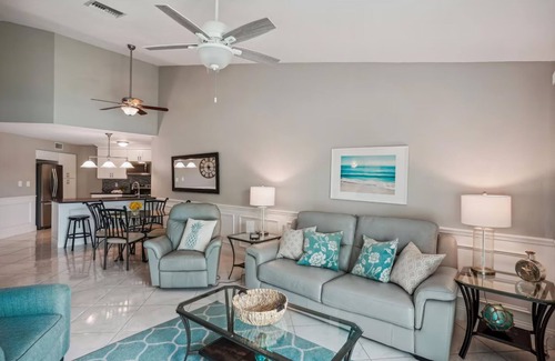 Isla del Sol Condo | Beachside condo with pool, hot tub, close to beaches, WiFi, AC, washer/dryer
