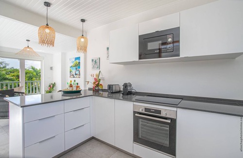 Sainte-Anne House | Beachside Corail